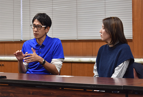 藤野泰平さん 石井綾乃さん