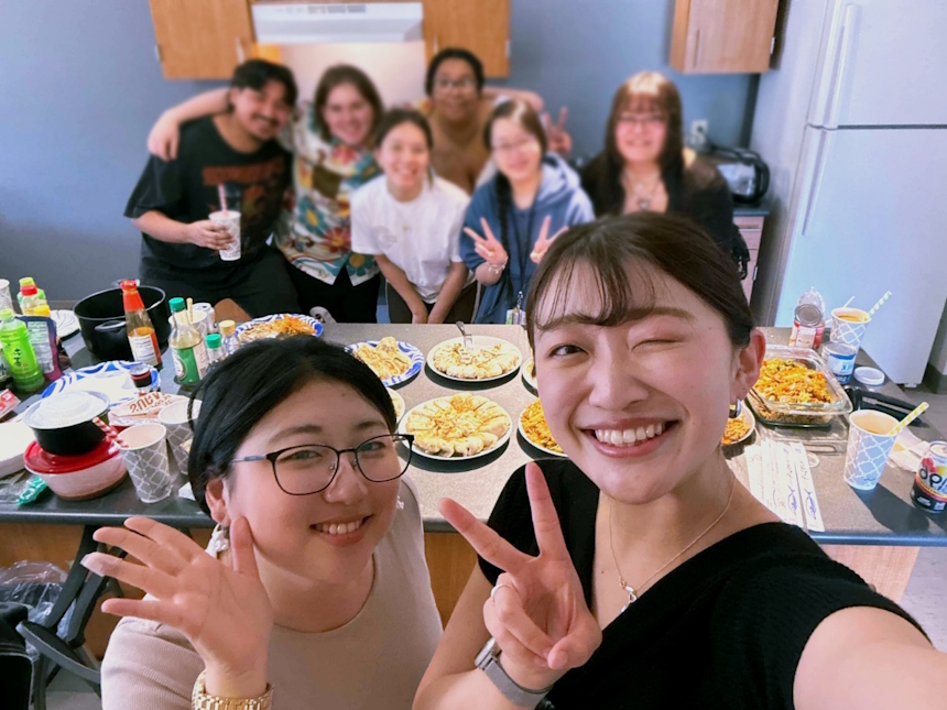 Japan Societyのみんなとのランチ。焼きそばや餃子をたくさん作って食べました。
