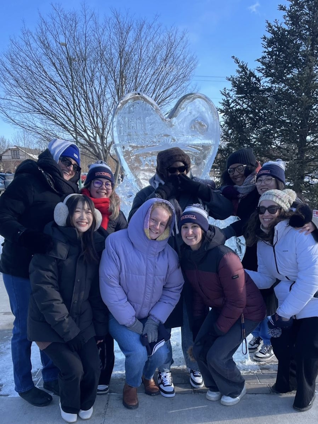 毎年冬に開催される、Lewisburg Ice Festival。とても寒かったですが、温かいスープを食べたり、馴染みのダウンタウンに飾られた氷の彫刻たちを巡ったりと、楽しい催しでした。