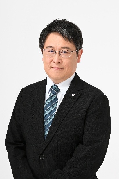 秋山先生