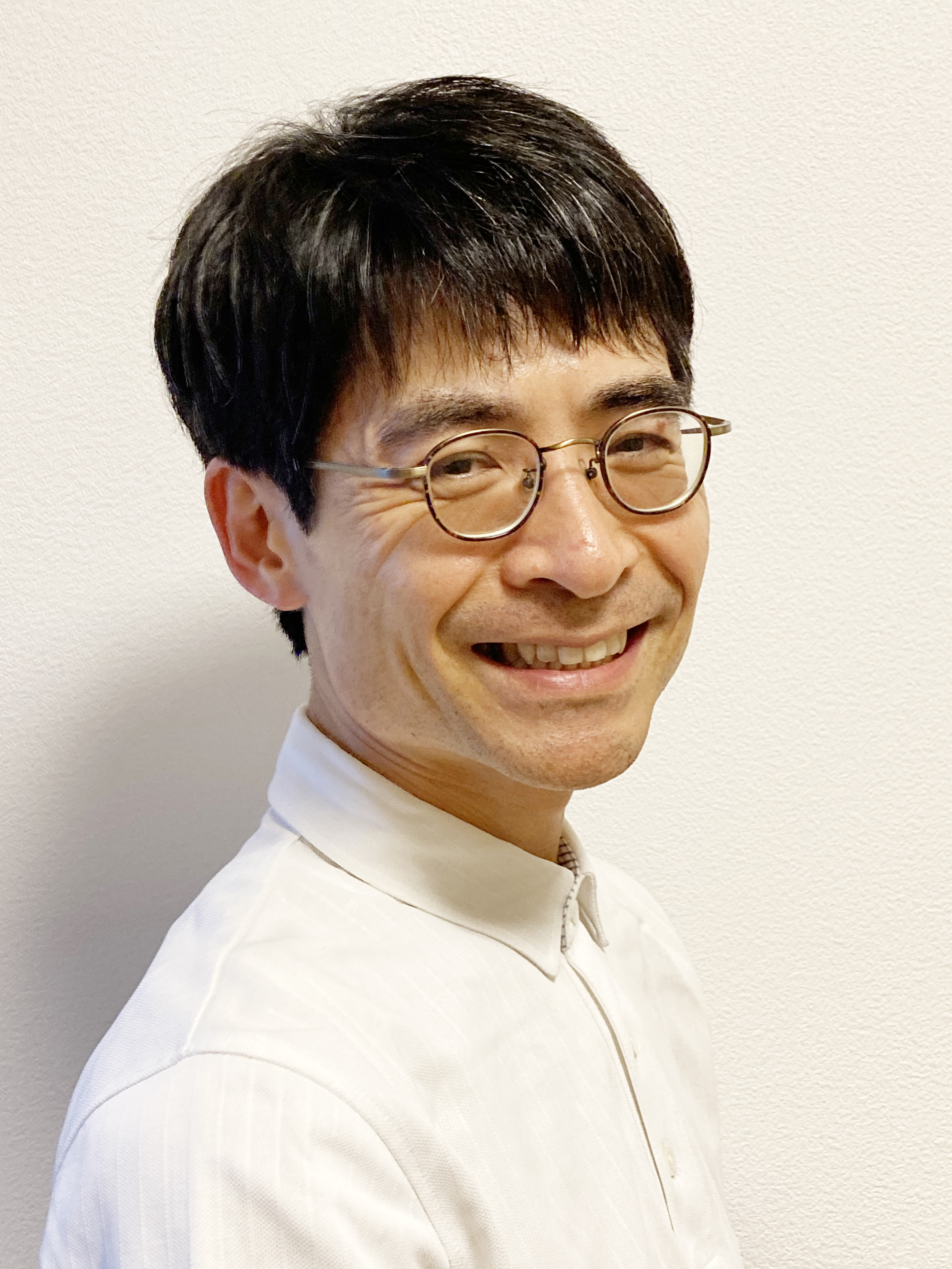 講師1:芸術工学研究科 准教授 桐山 岳寛