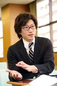 安本さん