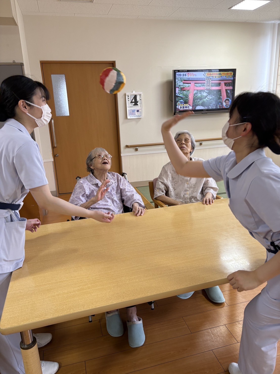 紙風船うまく飛ばせたかな？