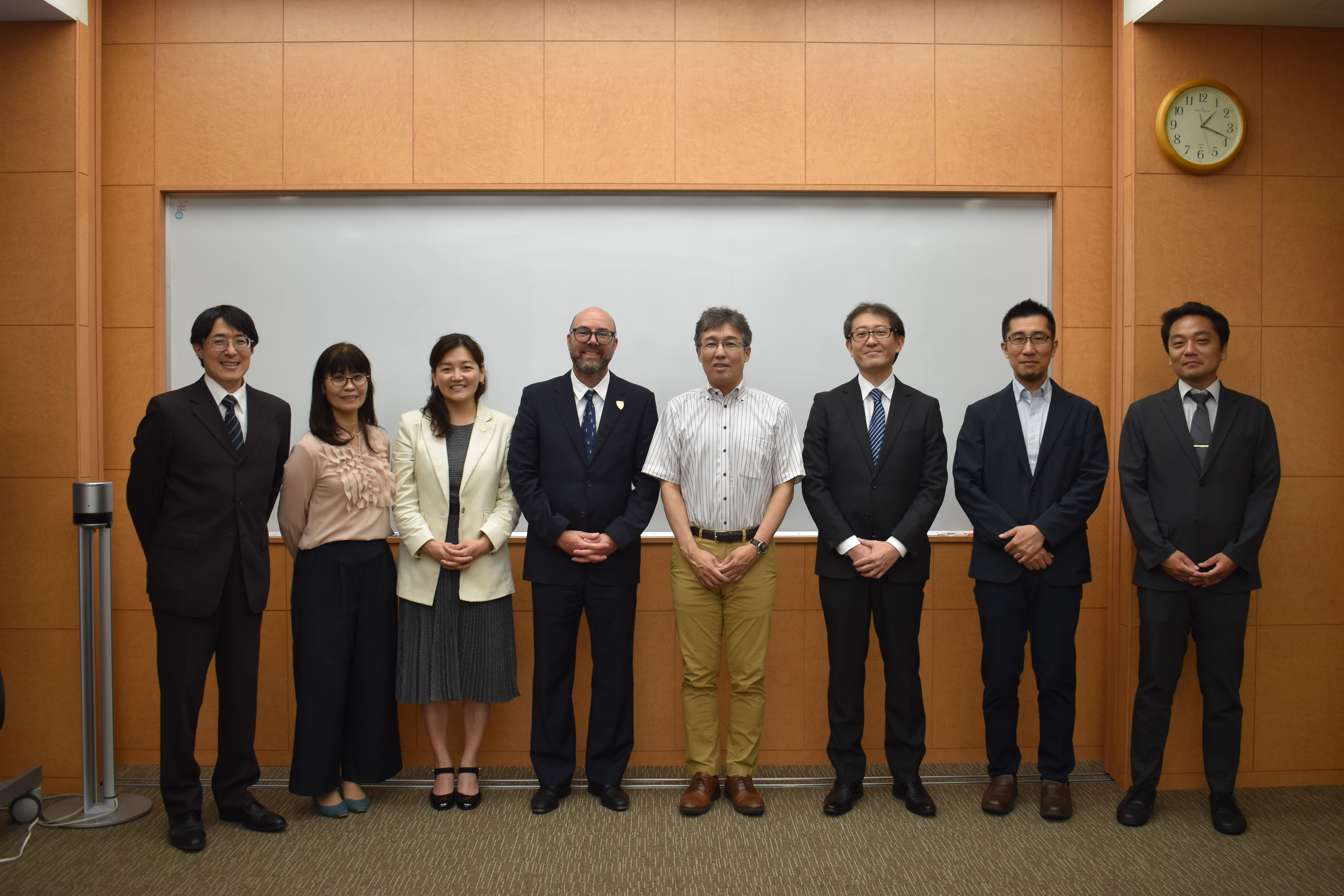 Group photo with USC professors